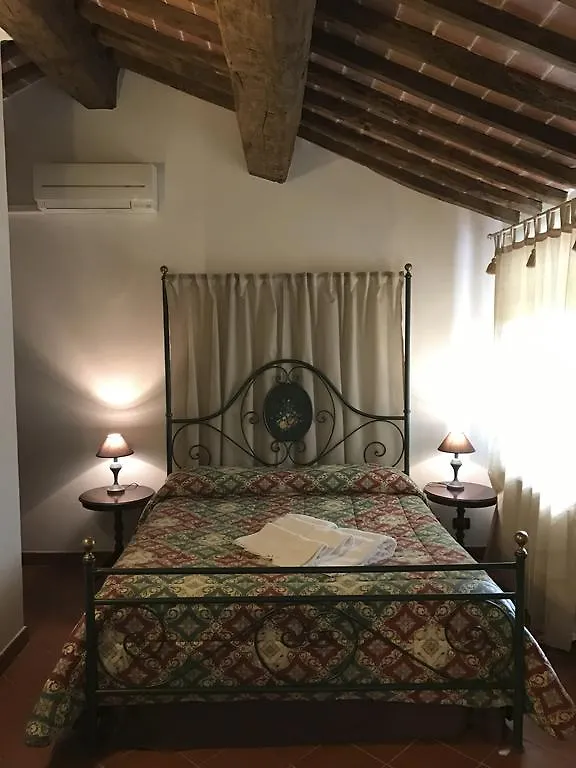 Villa Loghino Volterra 3*,  Italië